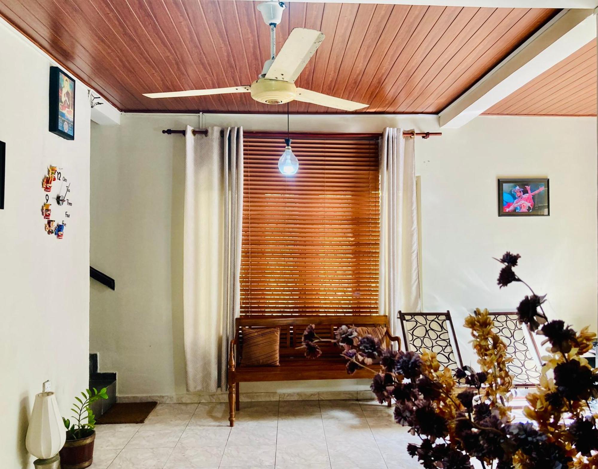 Villa Two Residence Dehiwala-Mont Lavinia Extérieur photo
