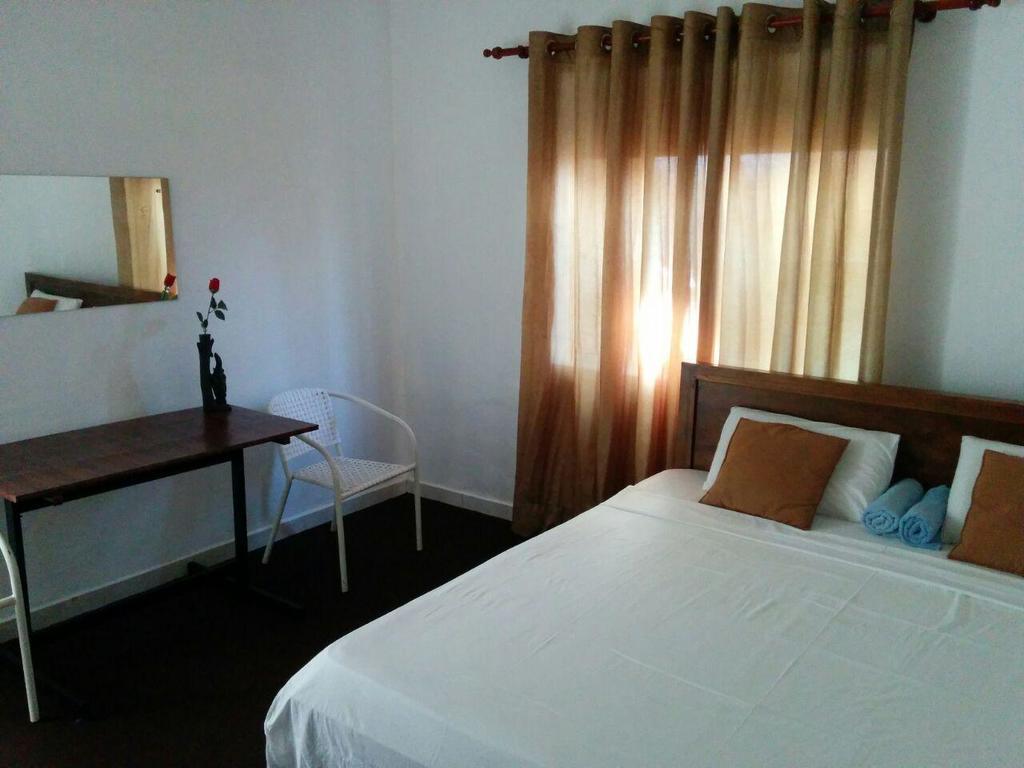 Villa Two Residence Dehiwala-Mont Lavinia Extérieur photo