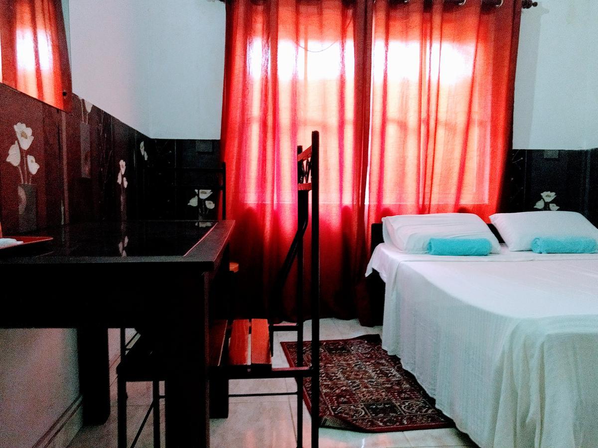 Villa Two Residence Dehiwala-Mont Lavinia Extérieur photo