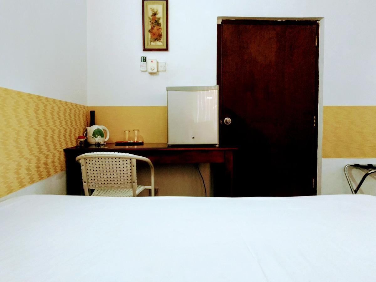 Villa Two Residence Dehiwala-Mont Lavinia Extérieur photo